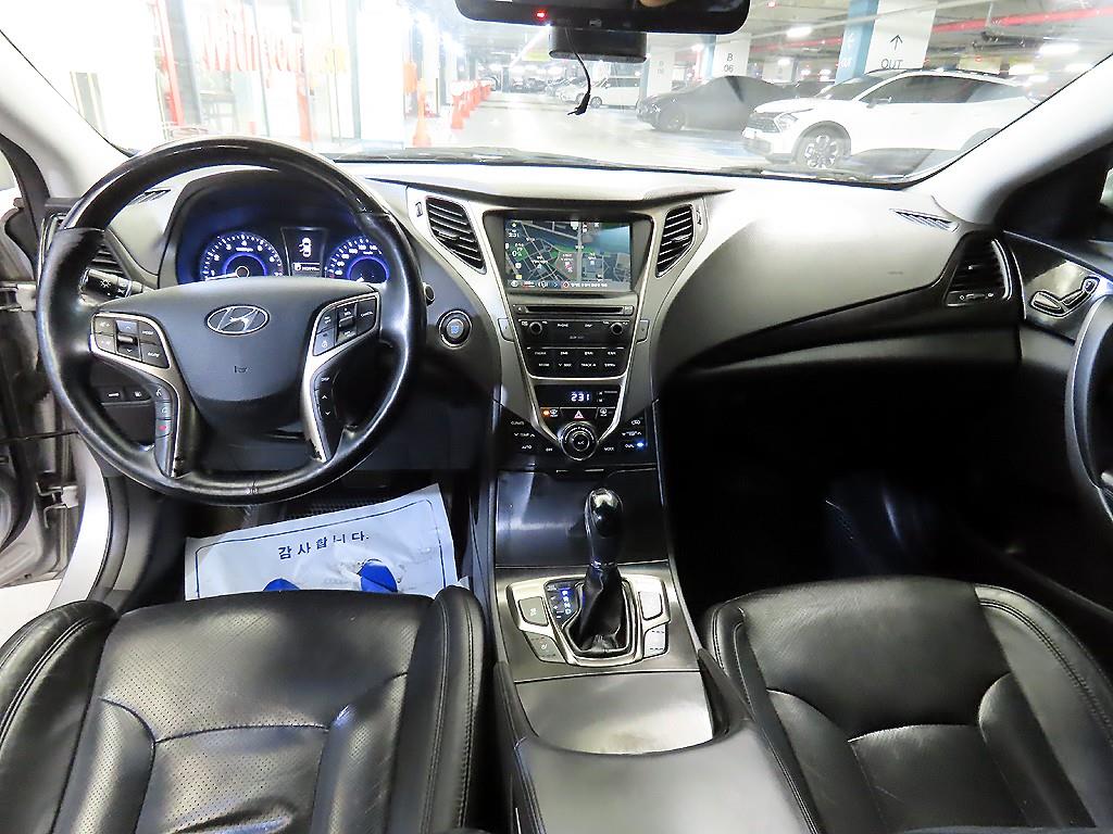 HYUNDAI Grandeur - Vista 10