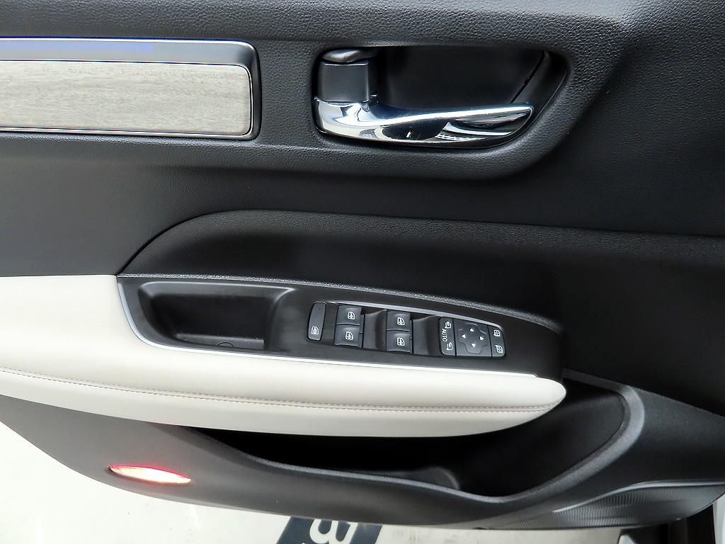 SAMSUNG QM6 - Vista 11