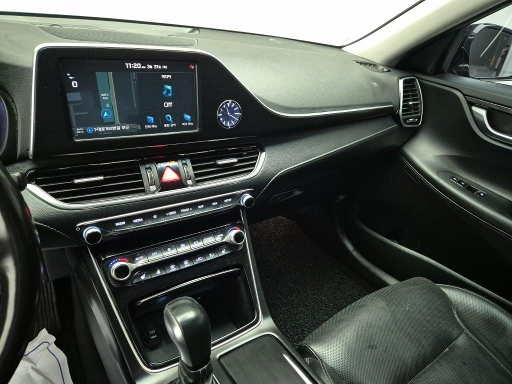 HYUNDAI Grandeur - Vista 10