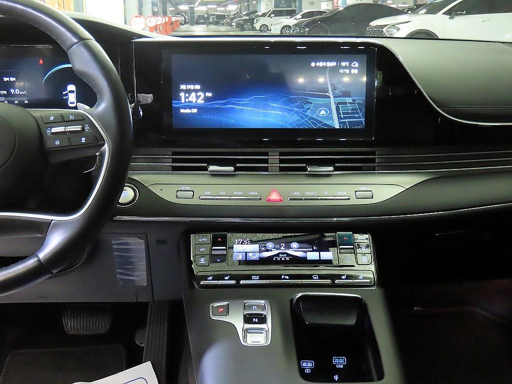 HYUNDAI Grandeur - Vista 11