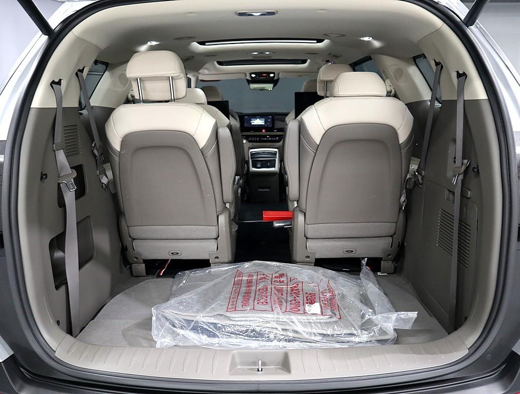 KIA Carnival 2025 Gris - Importación desde Corea - HF Imports Iquique - Foto 16