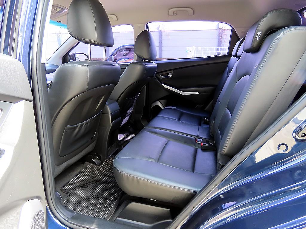 Ssangyong Korando - Vista 6