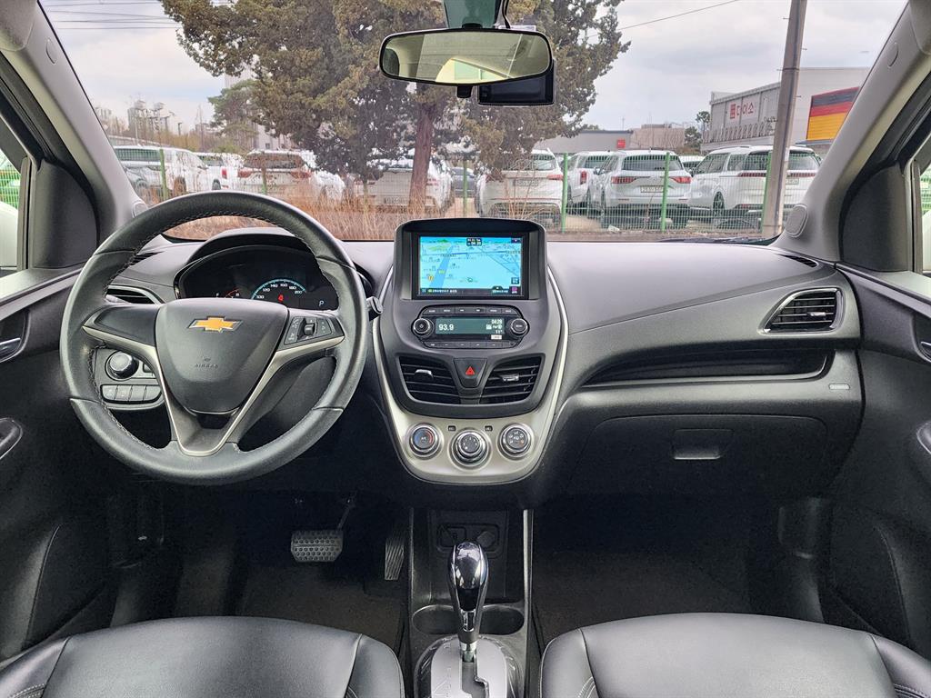 Chevrolet Spark - Vista 5