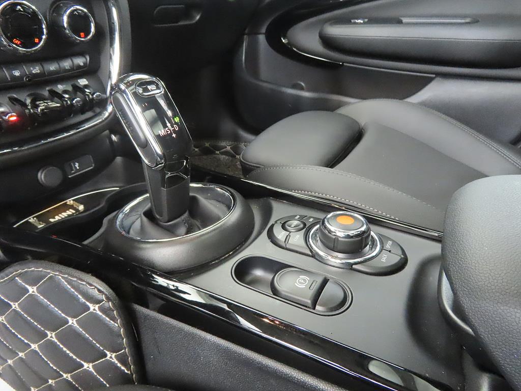 Mini Clubman - Vista 11