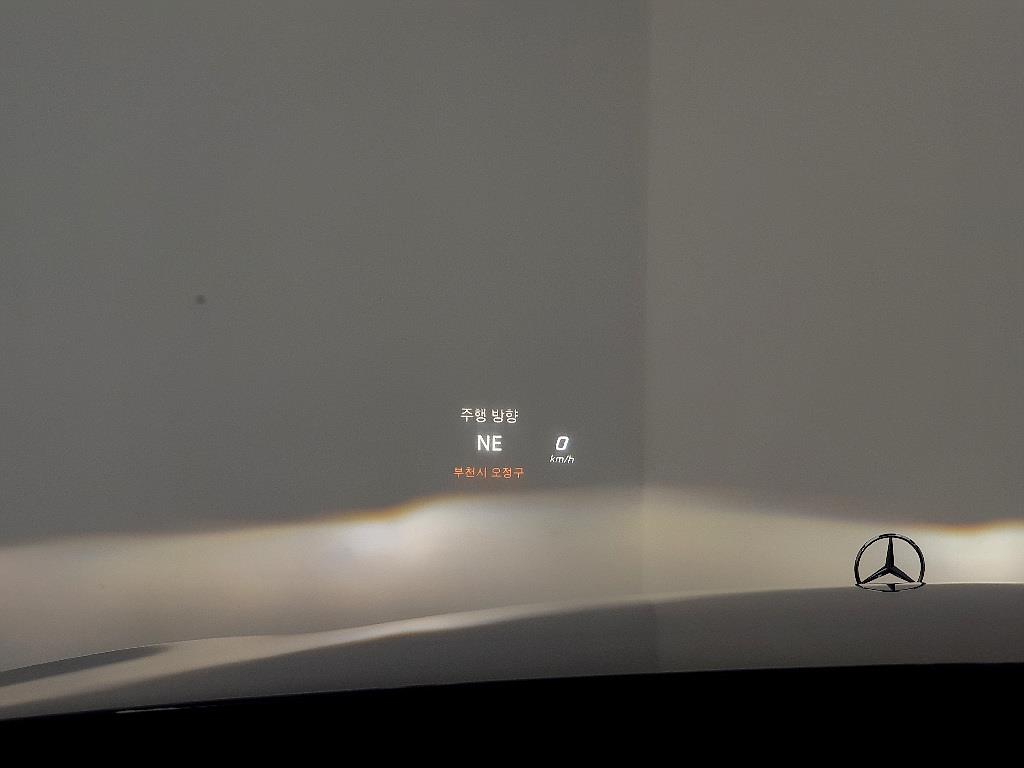 Mercedes Benz C Class - Vista 11