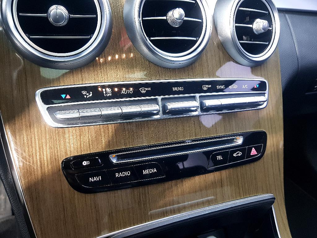 Mercedes Benz C Class - Vista 12