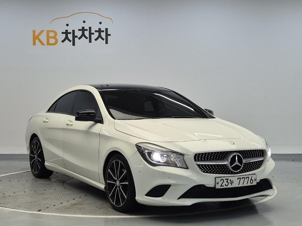 Mercedes Benz CLA Class - Vista 4