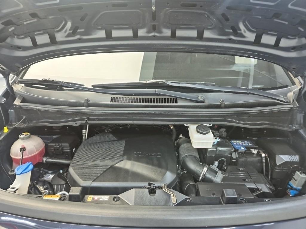 HYUNDAI Staria - Vista 5