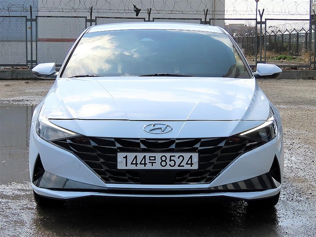 HYUNDAI Avante 2023 Blanco - Importación desde Corea - HF Imports Iquique - Foto 1