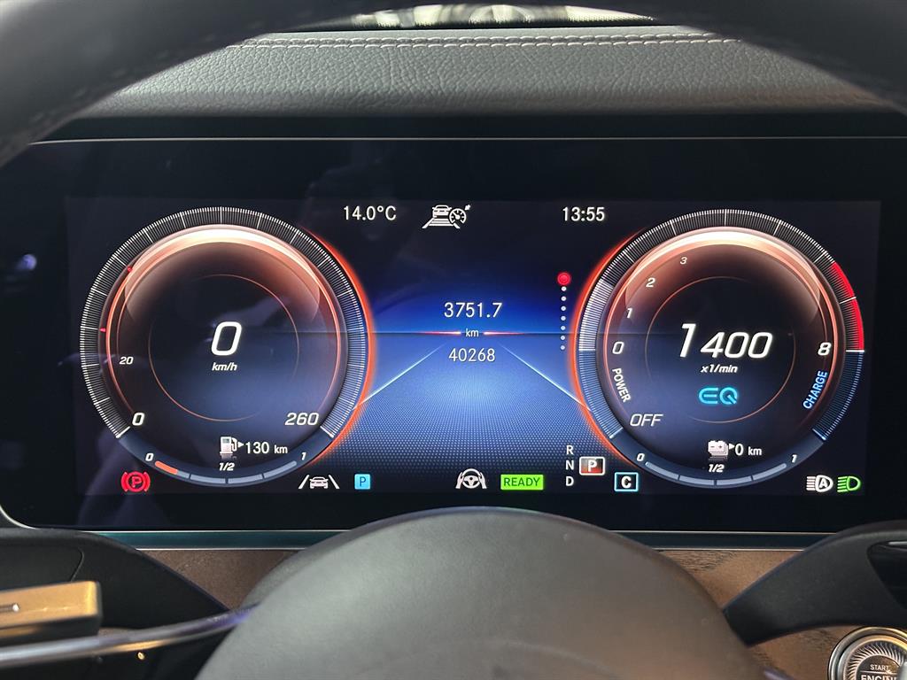 Mercedes Benz E class - Vista 9