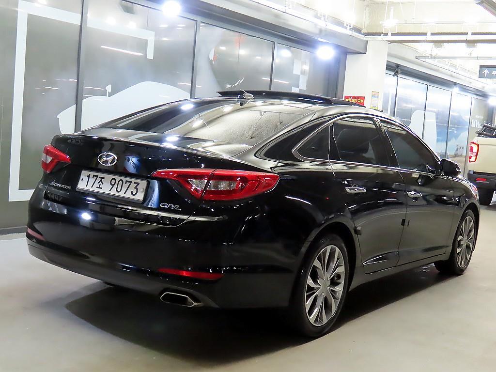 HYUNDAI Sonata - Vista 4