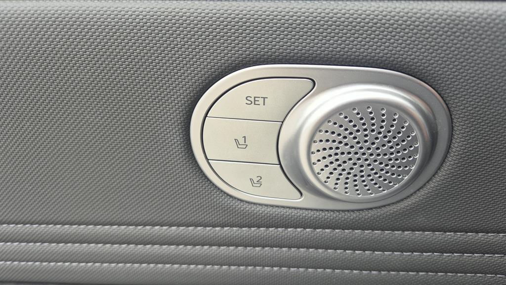 HYUNDAI Avante - Vista 9