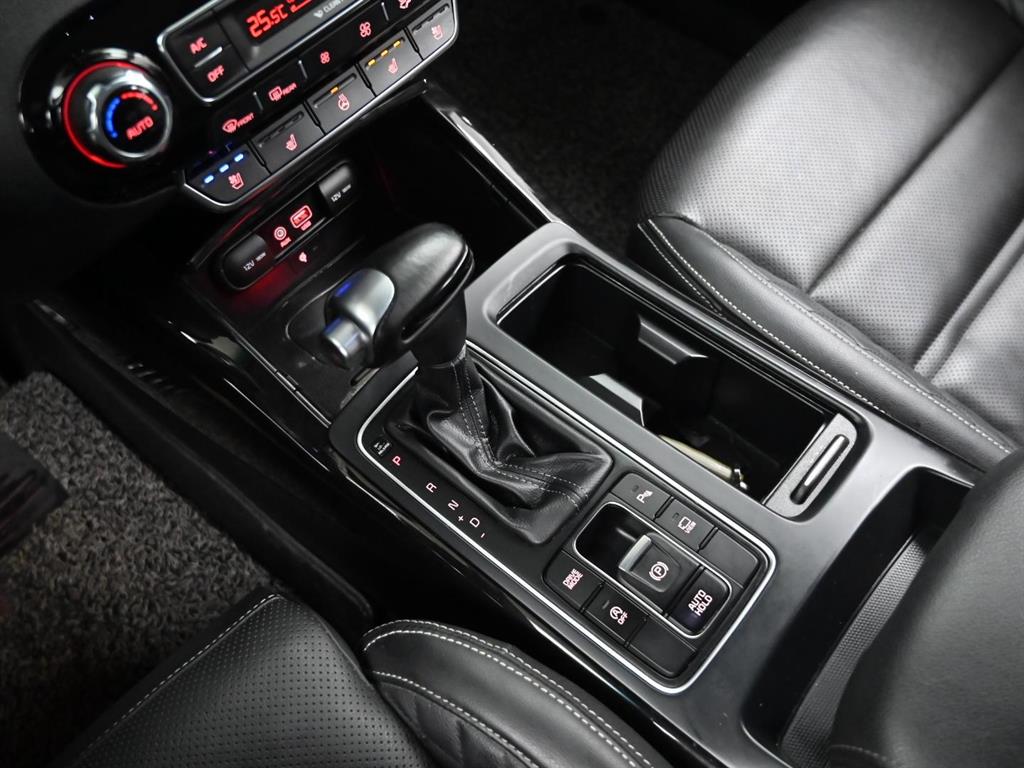 KIA Sorento - Vista 9