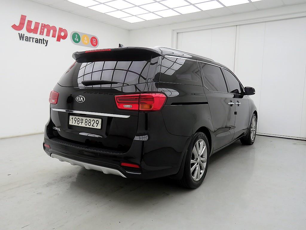 KIA Carnival - Vista 4