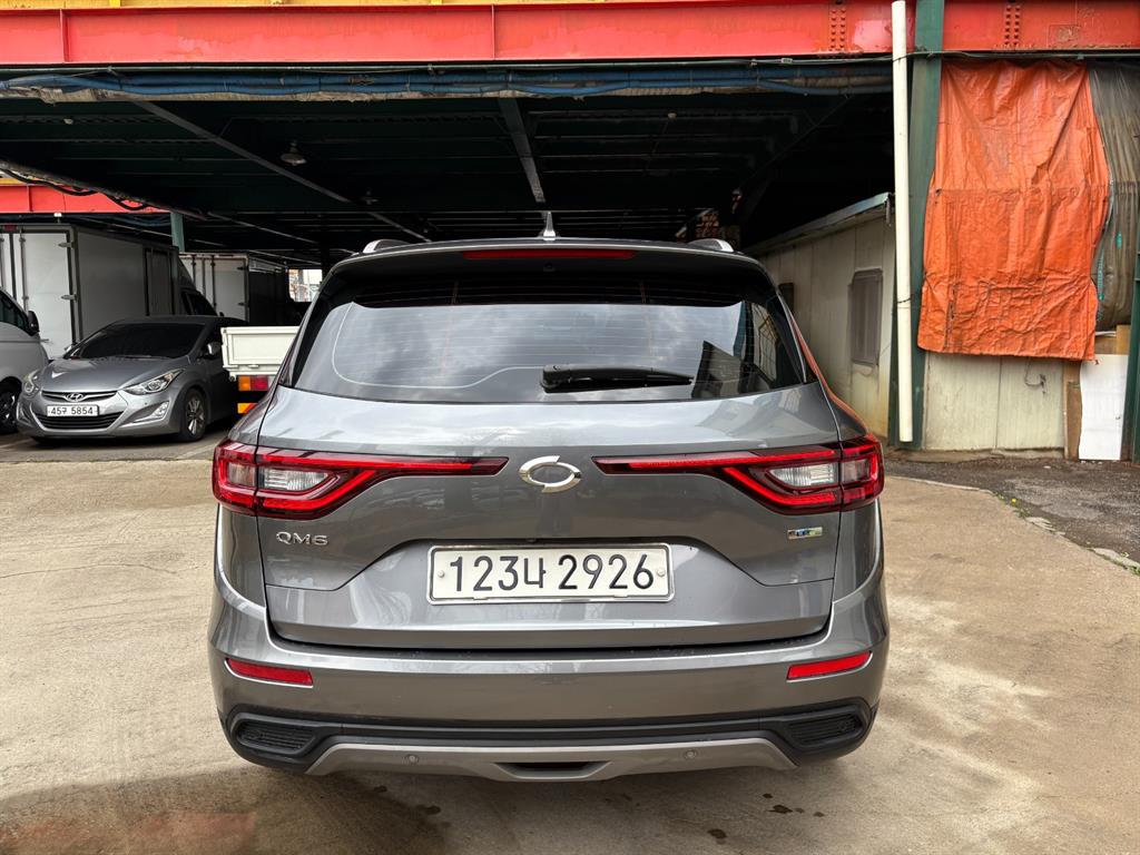 SAMSUNG QM6 - Vista 4