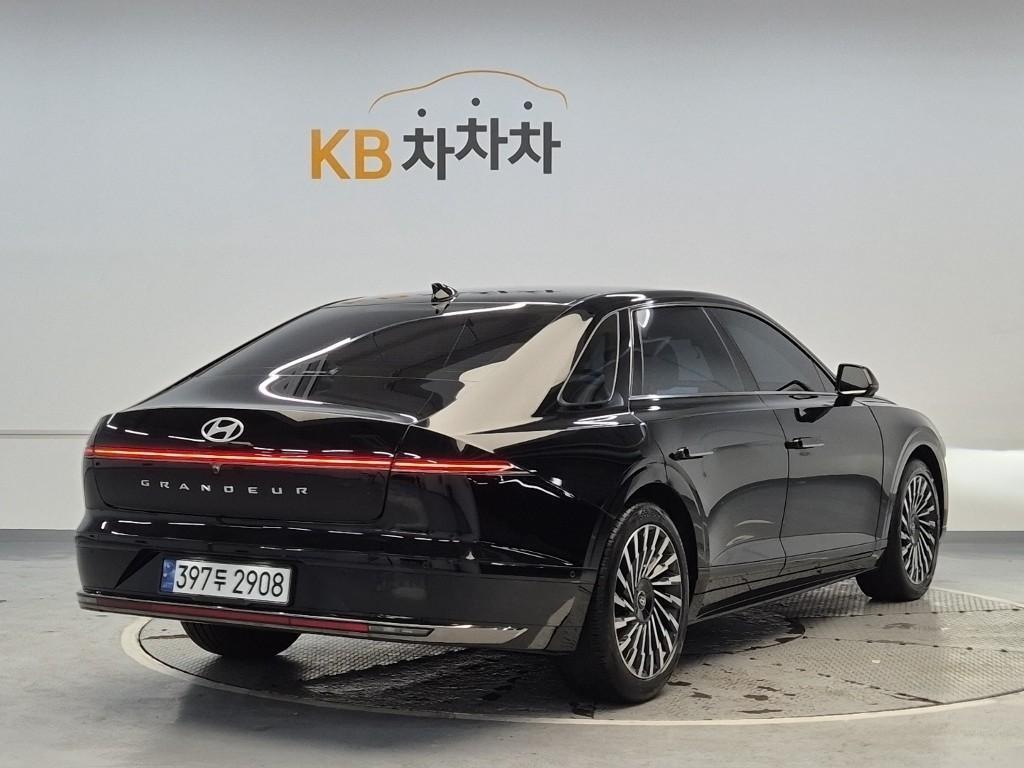 HYUNDAI Grandeur - Vista 4