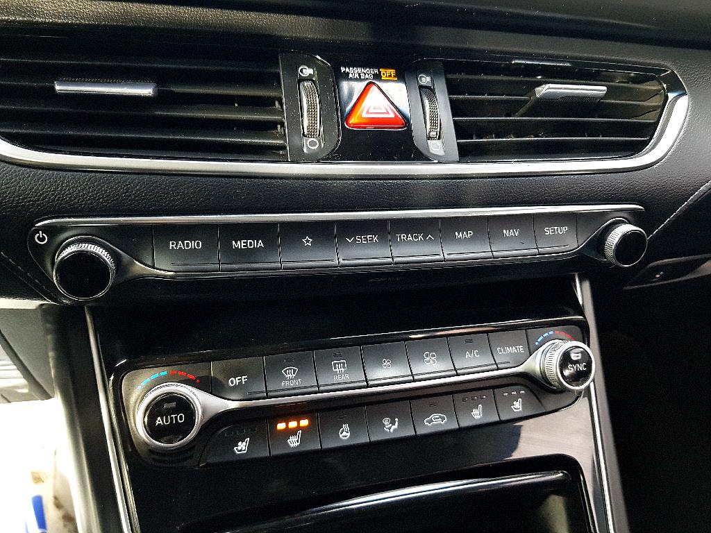 HYUNDAI Grandeur - Vista 12