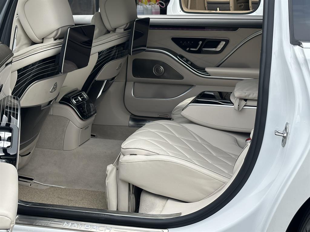 Mercedes Benz S Class - Vista 8