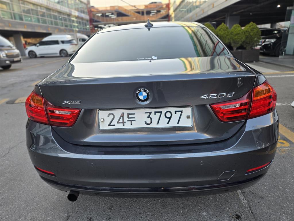 BMW 4 Series - Vista 4