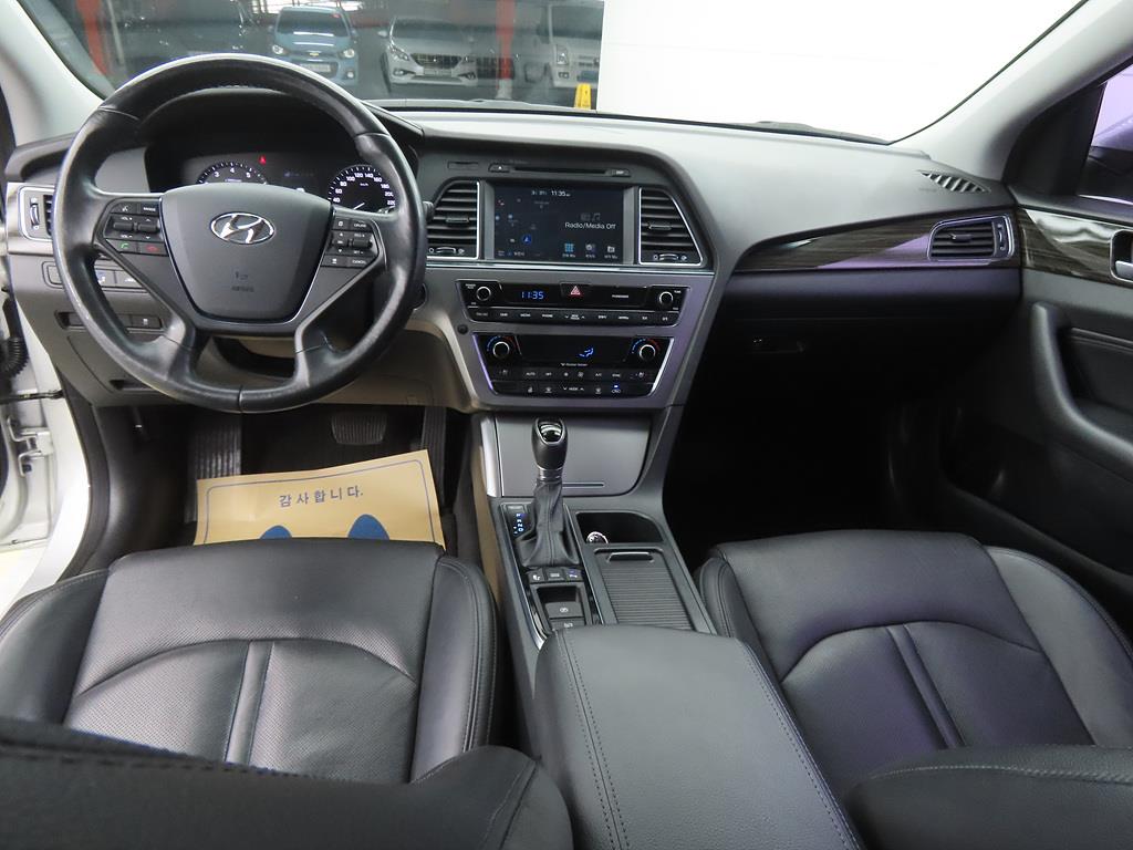 HYUNDAI Sonata - Vista 7