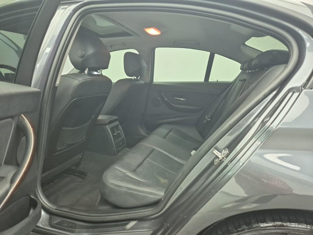 BMW 3 series - Vista 12