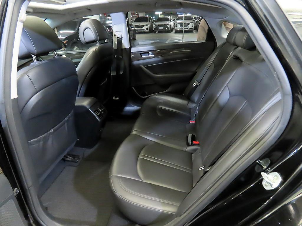 HYUNDAI Sonata - Vista 7