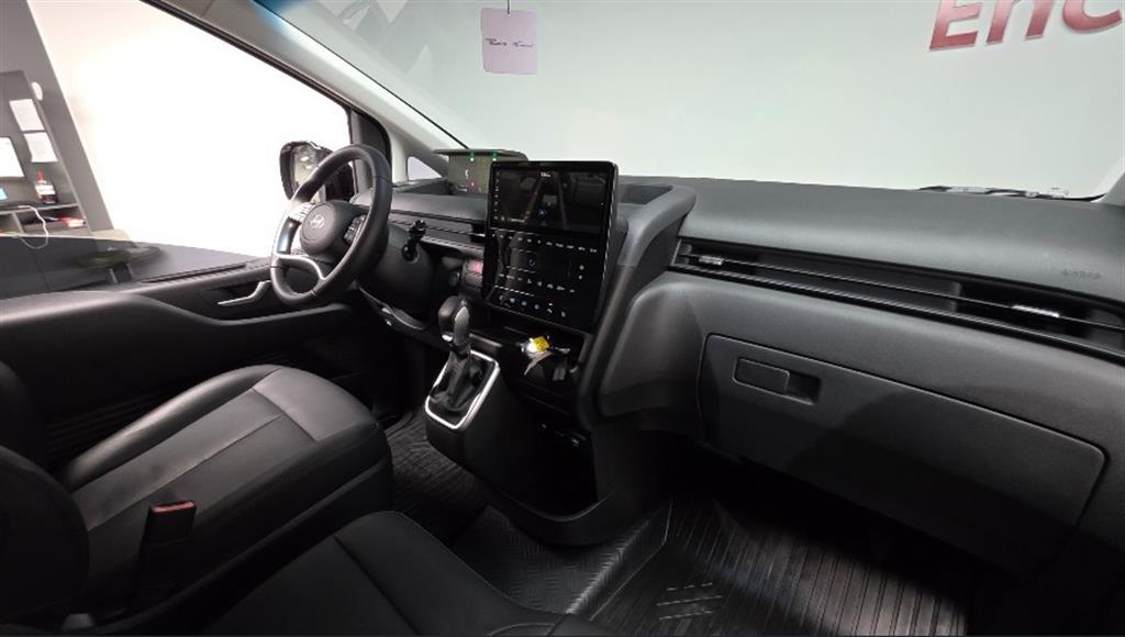 HYUNDAI Staria - Vista 6