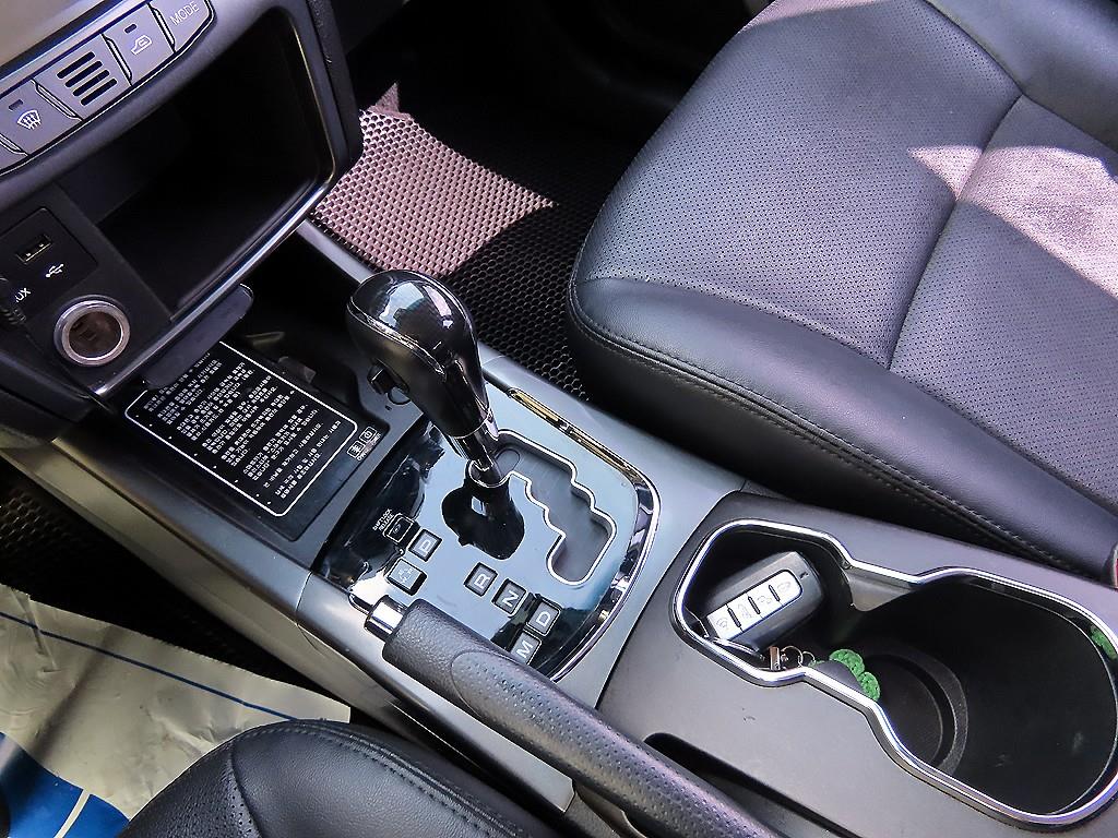 Ssangyong Korando - Vista 10