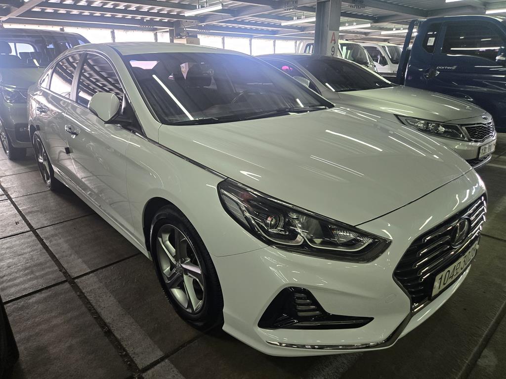 HYUNDAI Sonata - Vista 2