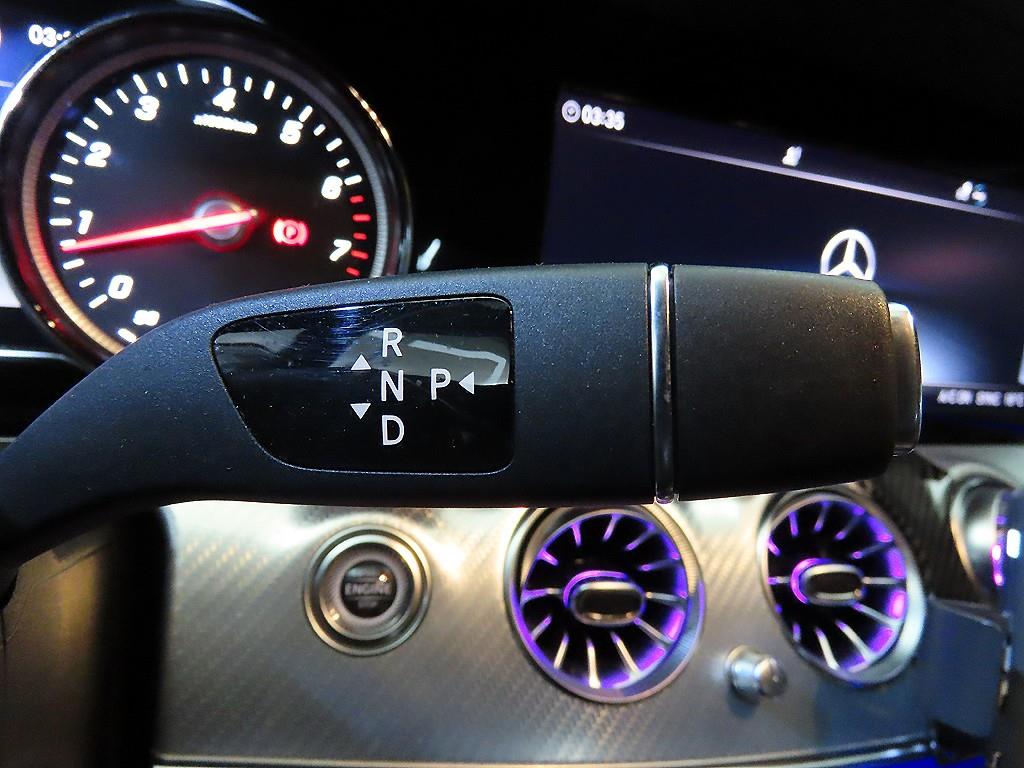 Mercedes Benz E class - Vista 12