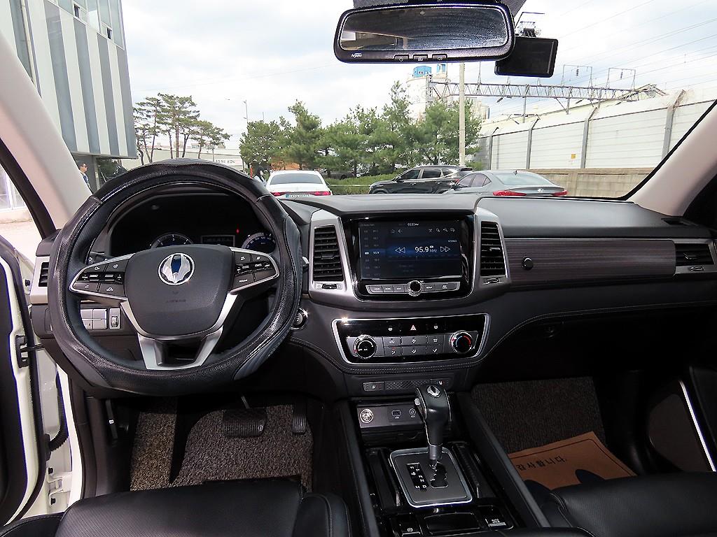 Ssangyong Rexton - Vista 7