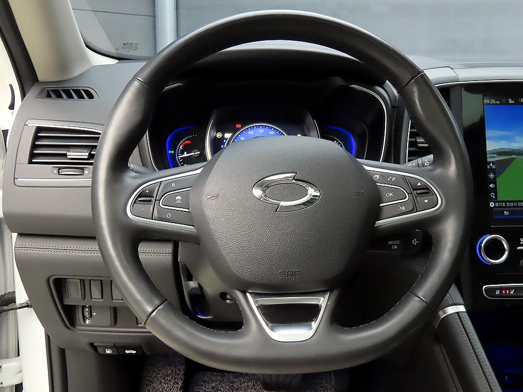 SAMSUNG QM6 - Vista 9