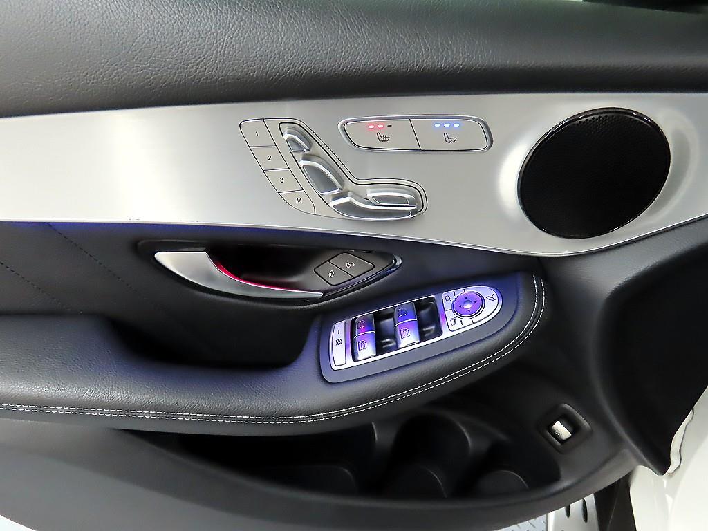 Mercedes Benz GLC Class - Vista 11