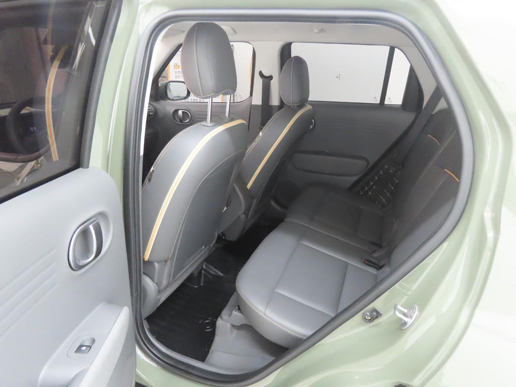 HYUNDAI Casper - Vista 6