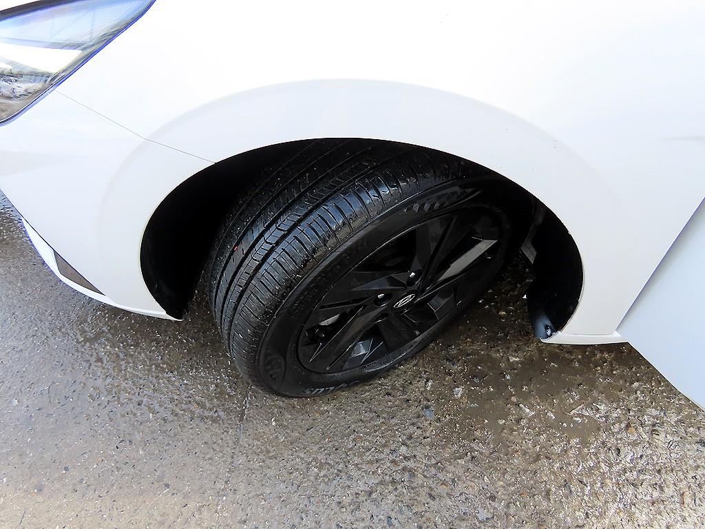 HYUNDAI Avante 2023 Blanco - Importación desde Corea - HF Imports Iquique - Foto 17