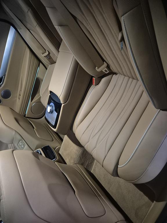 Genesis G80 - Vista 9