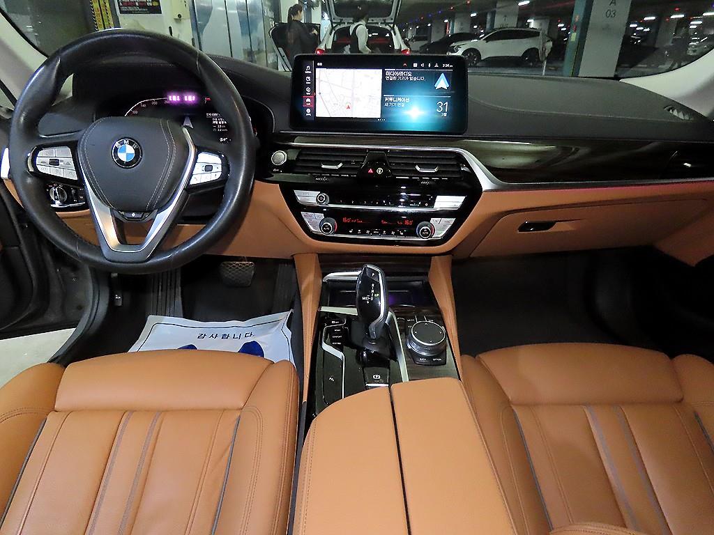 BMW 5 Series - Vista 10