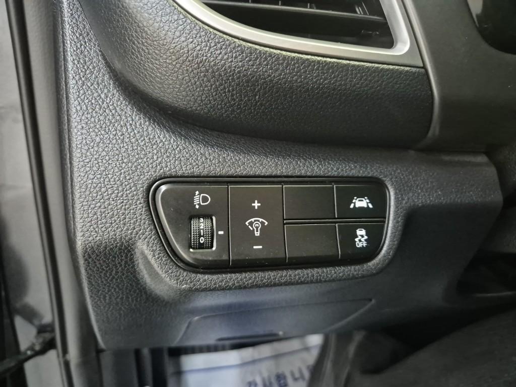 KIA Seltos 2022 Gris - Importación desde Corea - HF Imports Iquique - Foto 17