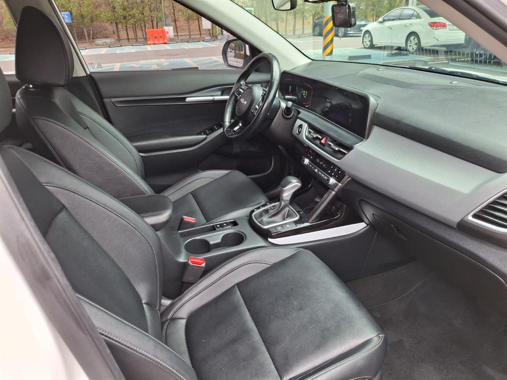 KIA Seltos 2024 Blanco - Importación desde Corea - HF Imports Iquique - Foto 13