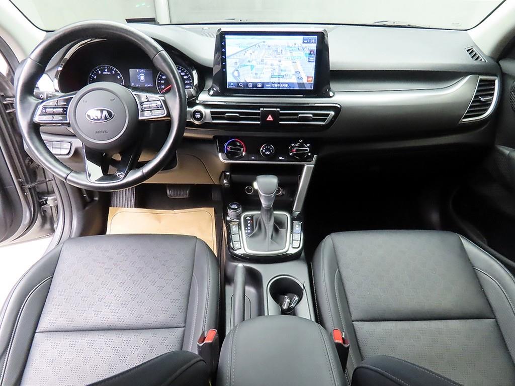 KIA Seltos - Vista 7