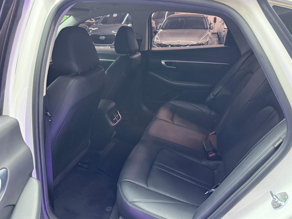 HYUNDAI Sonata - Vista 9