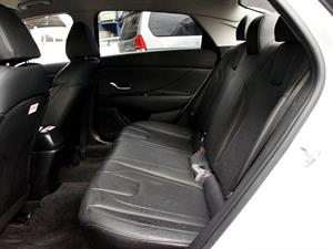 HYUNDAI Avante - Vista 12