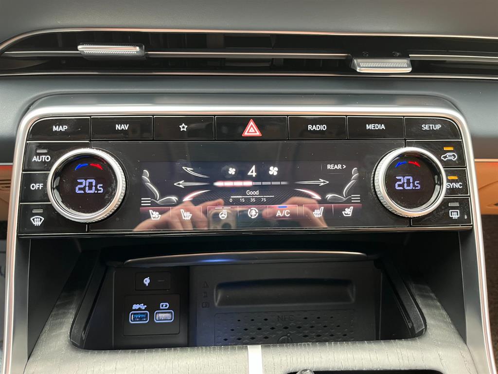 Genesis GV80 - Vista 12