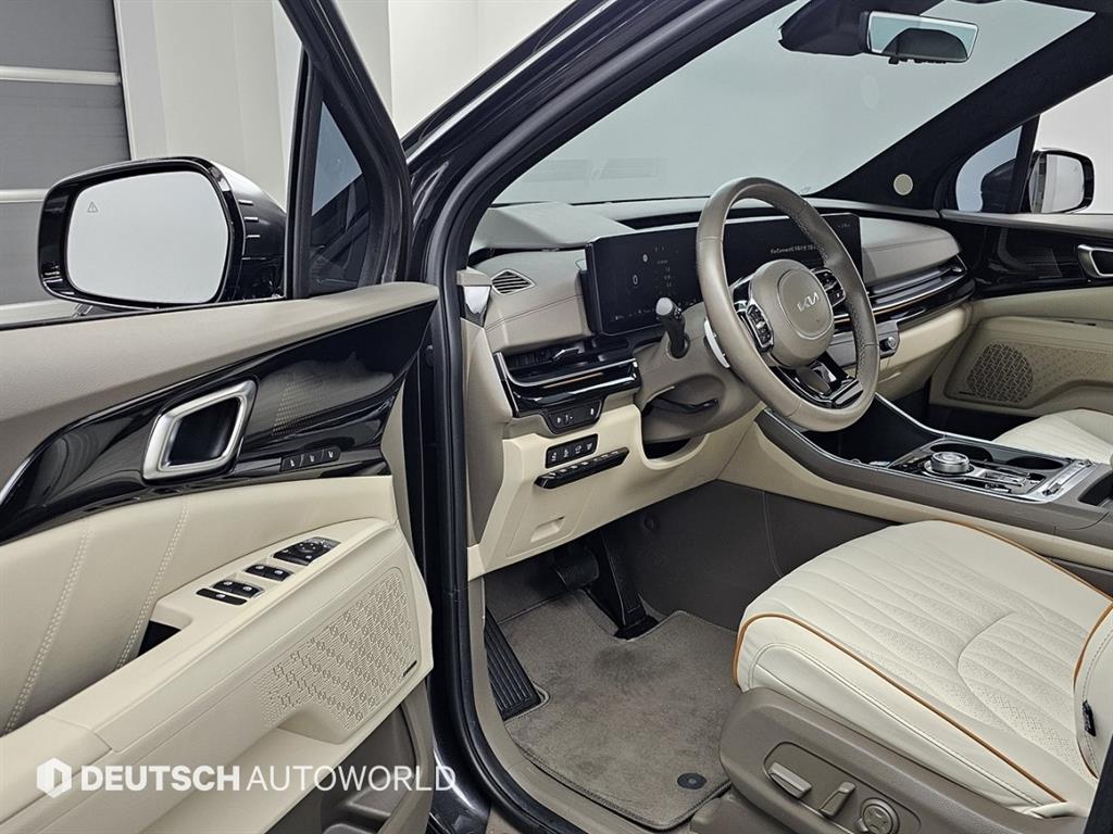 KIA Carnival - Vista 11