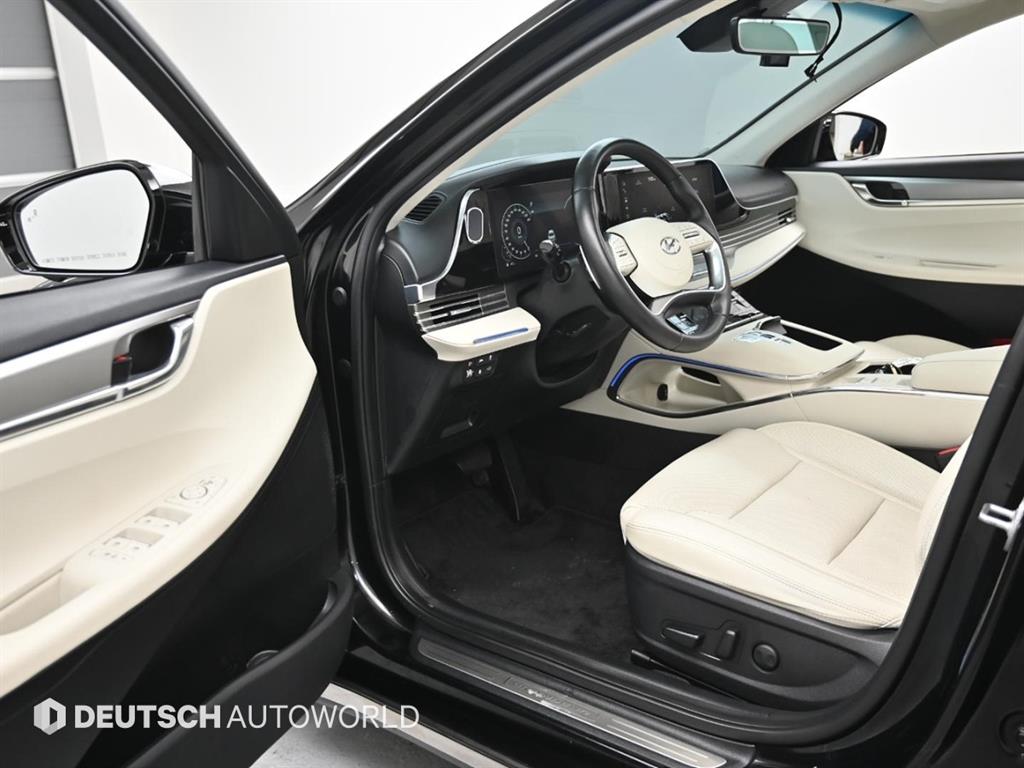 HYUNDAI Grandeur - Vista 10