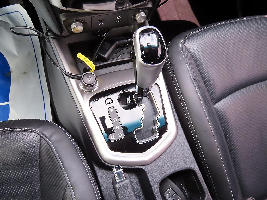 Ssangyong Tivoli - Vista 10