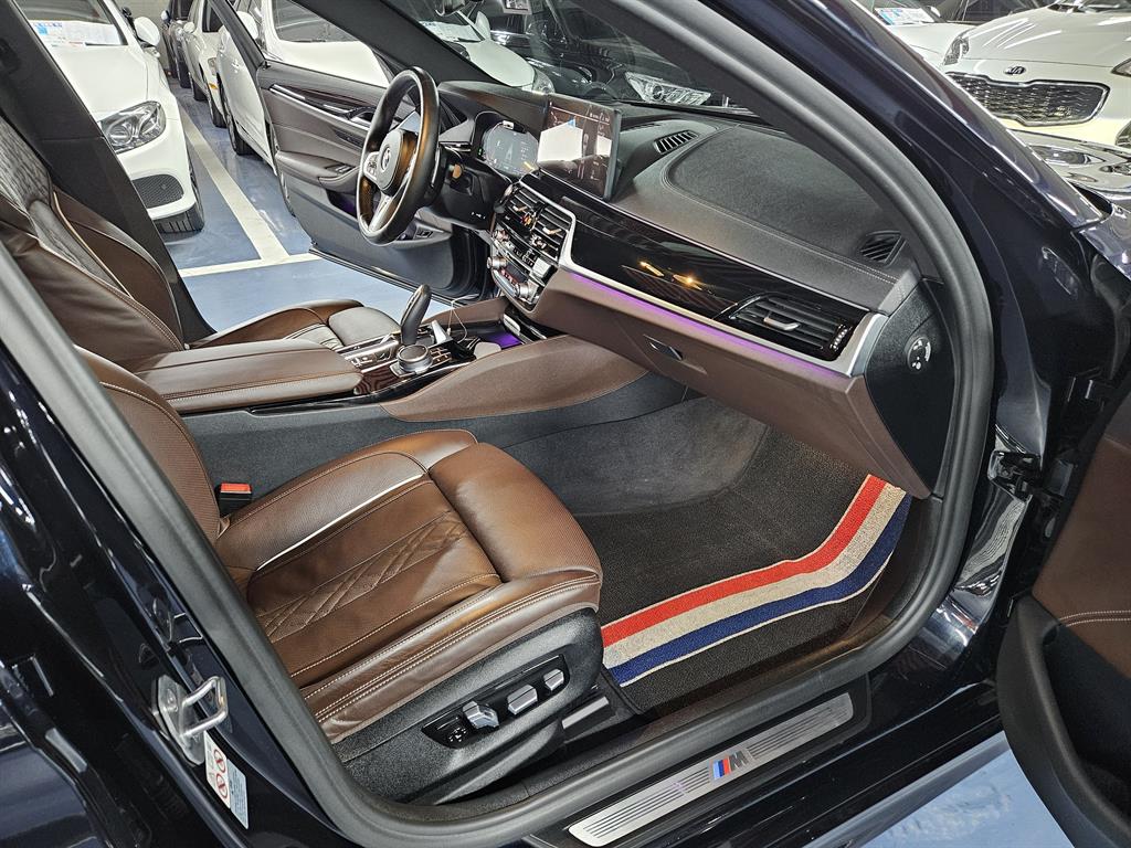 BMW 5 Series 2022 Negro - Importación desde Corea - HF Imports Iquique - Foto 19