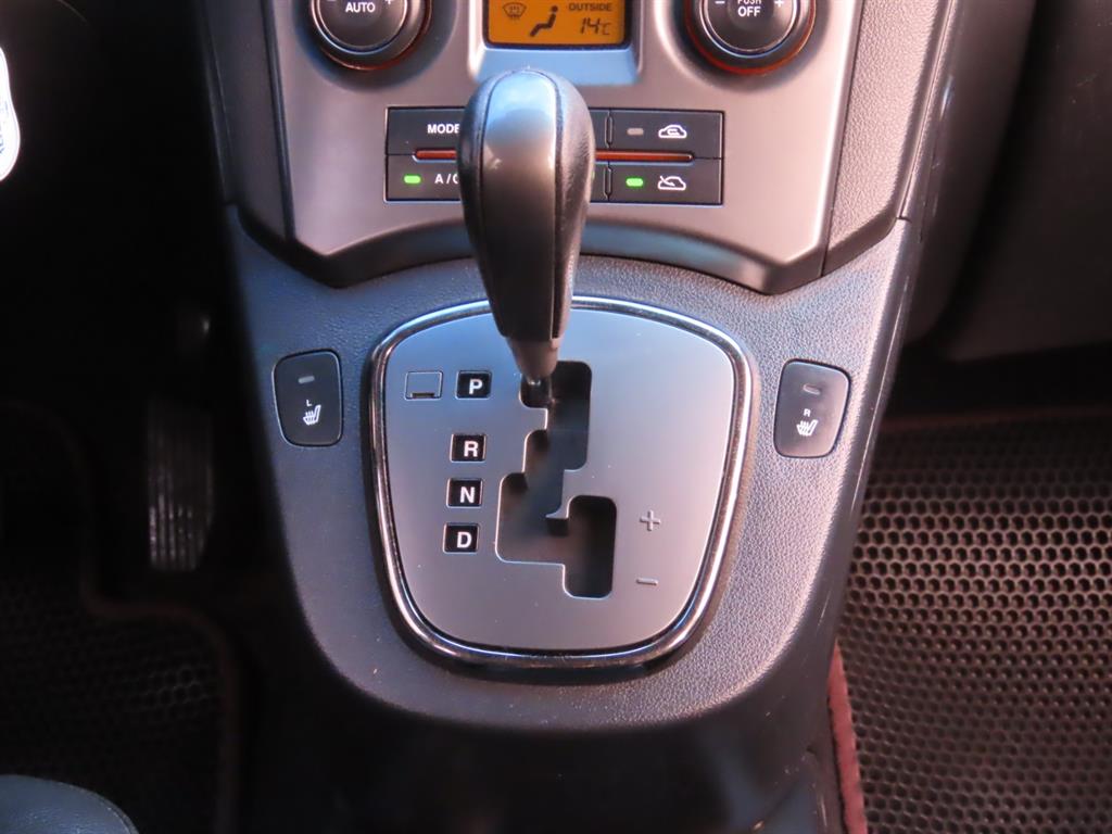 KIA Carens 2011 Plateado - Importación desde Corea - HF Imports Iquique - Foto 13