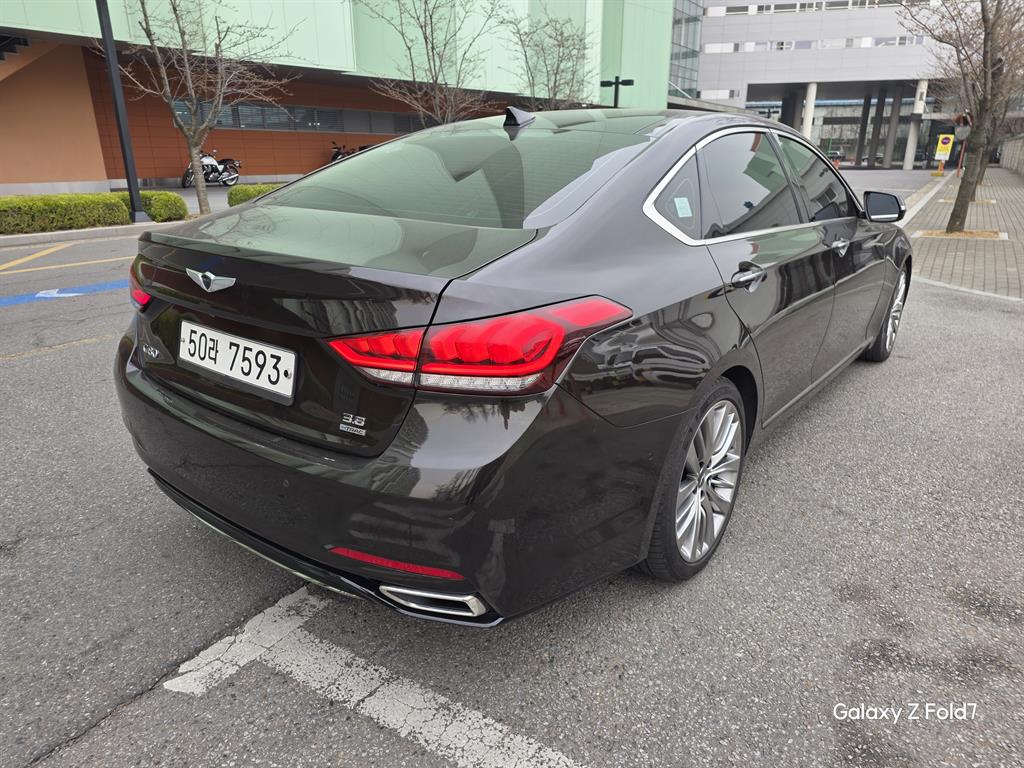 Genesis G80 - Vista 6