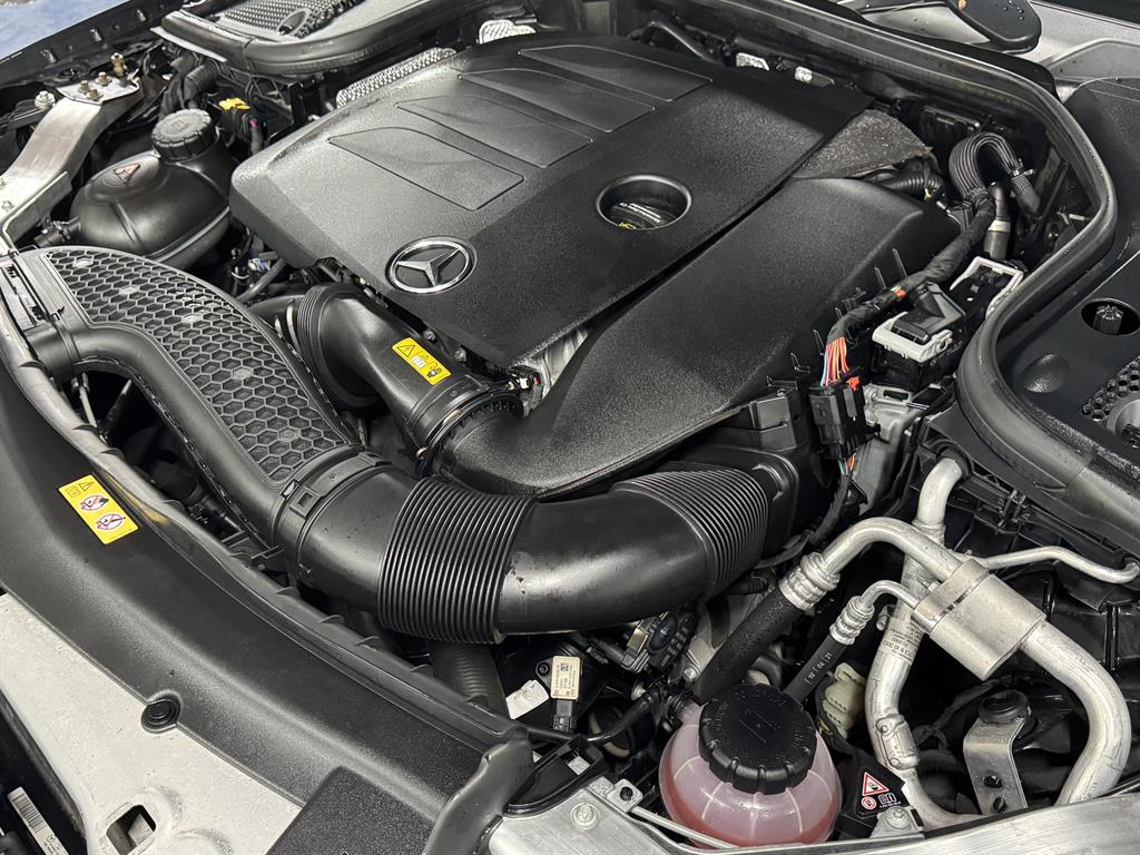 Mercedes Benz E class 2021 Negro - Importación desde Corea - HF Imports Iquique - Foto 17